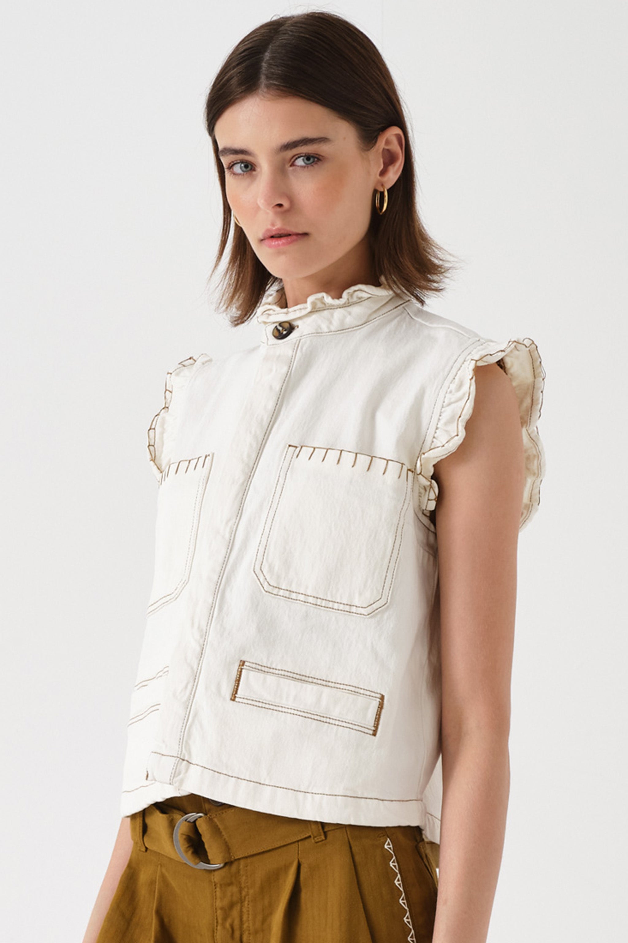 Pablo Vest in Ecru