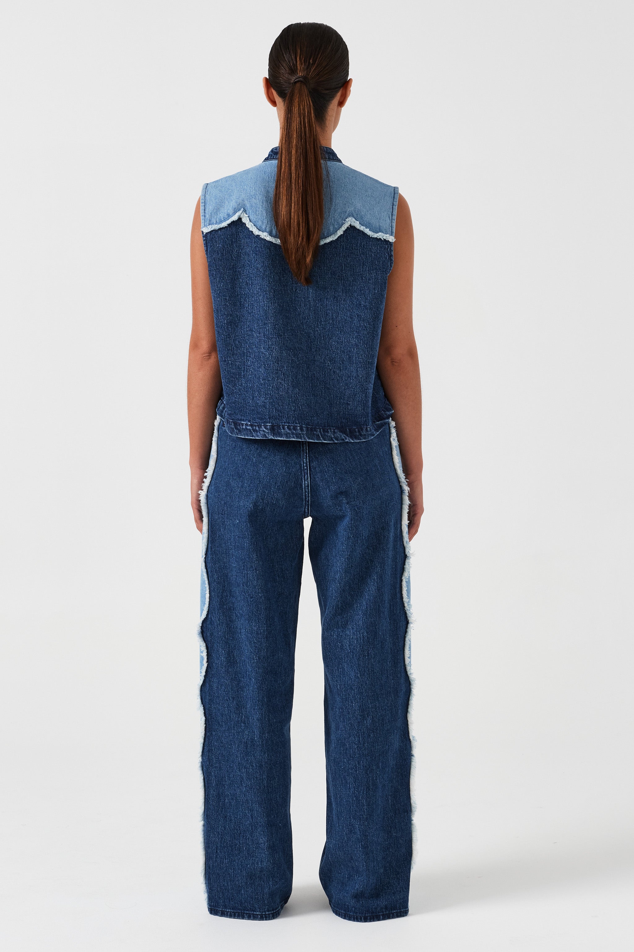 Ari Wide Leg Jean in Dark Vintage Scallop
