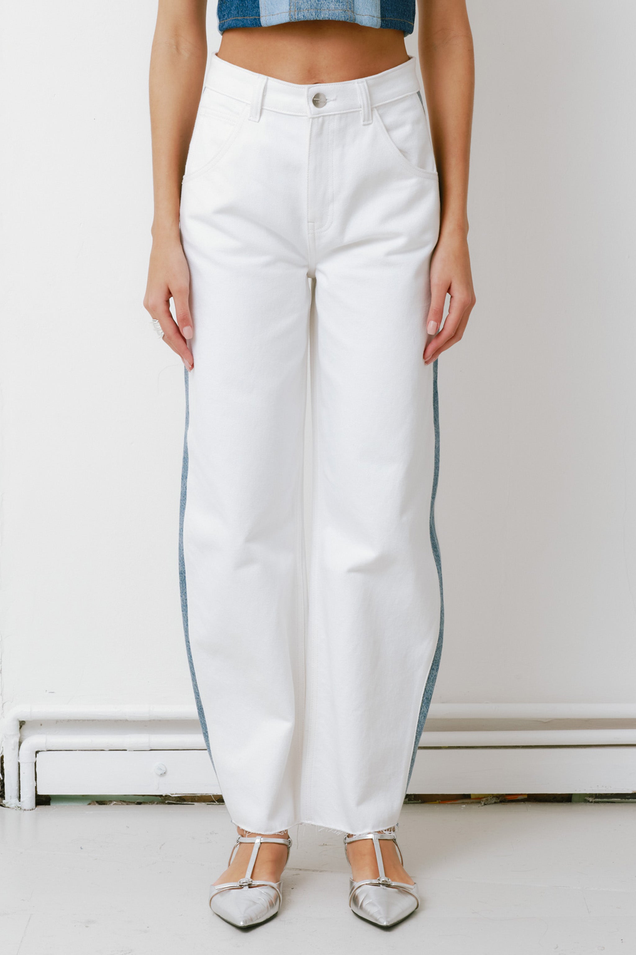 Bo Barrel Leg Jean in Two Tone