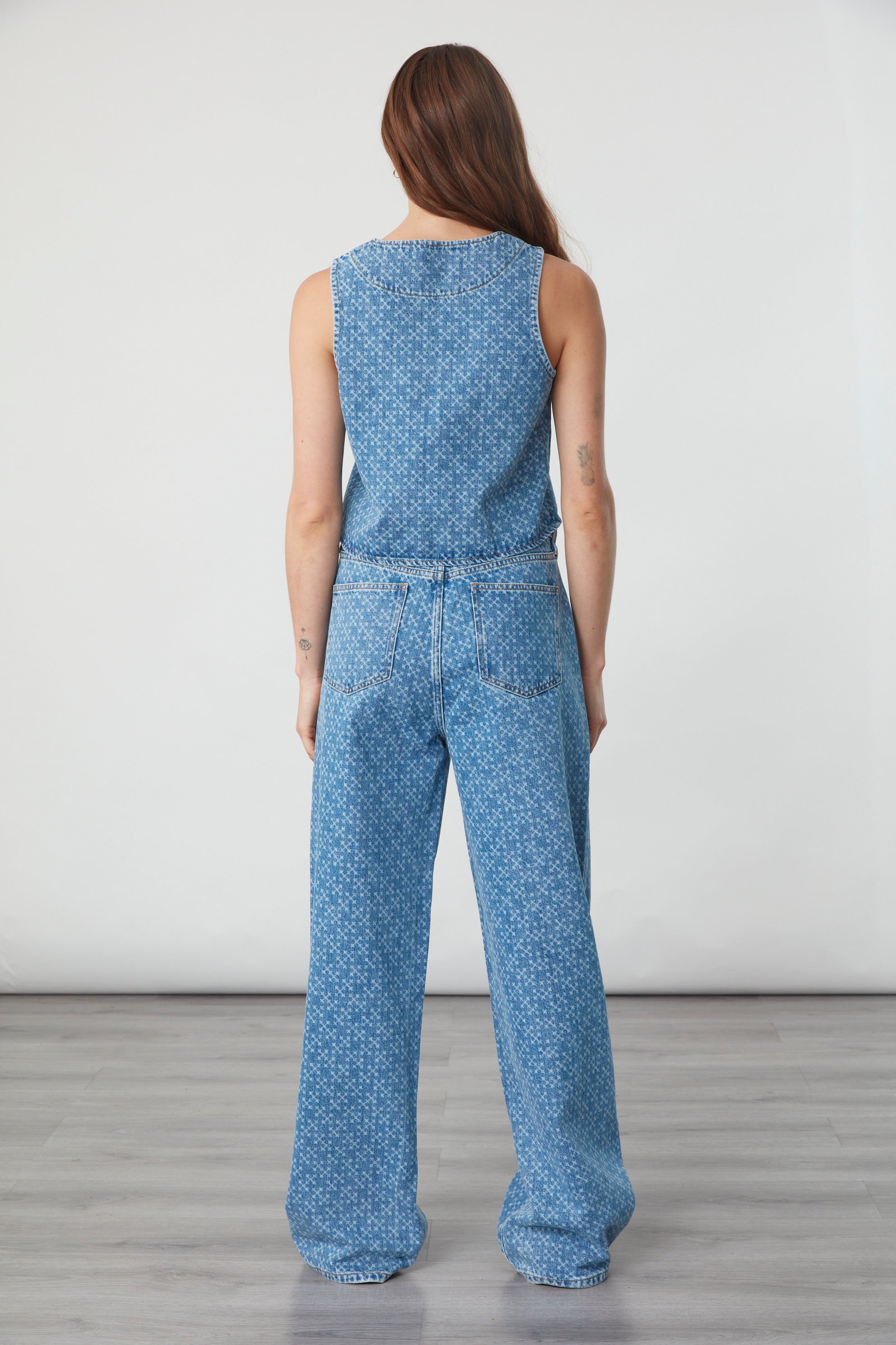 Kane Cropped Vest In Laser Malibu