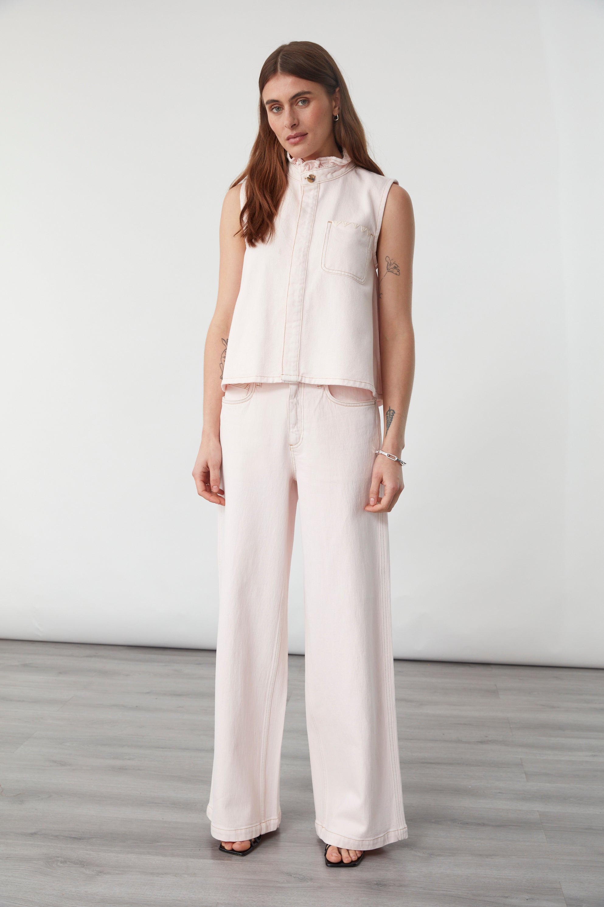 Iris Vest In Blush