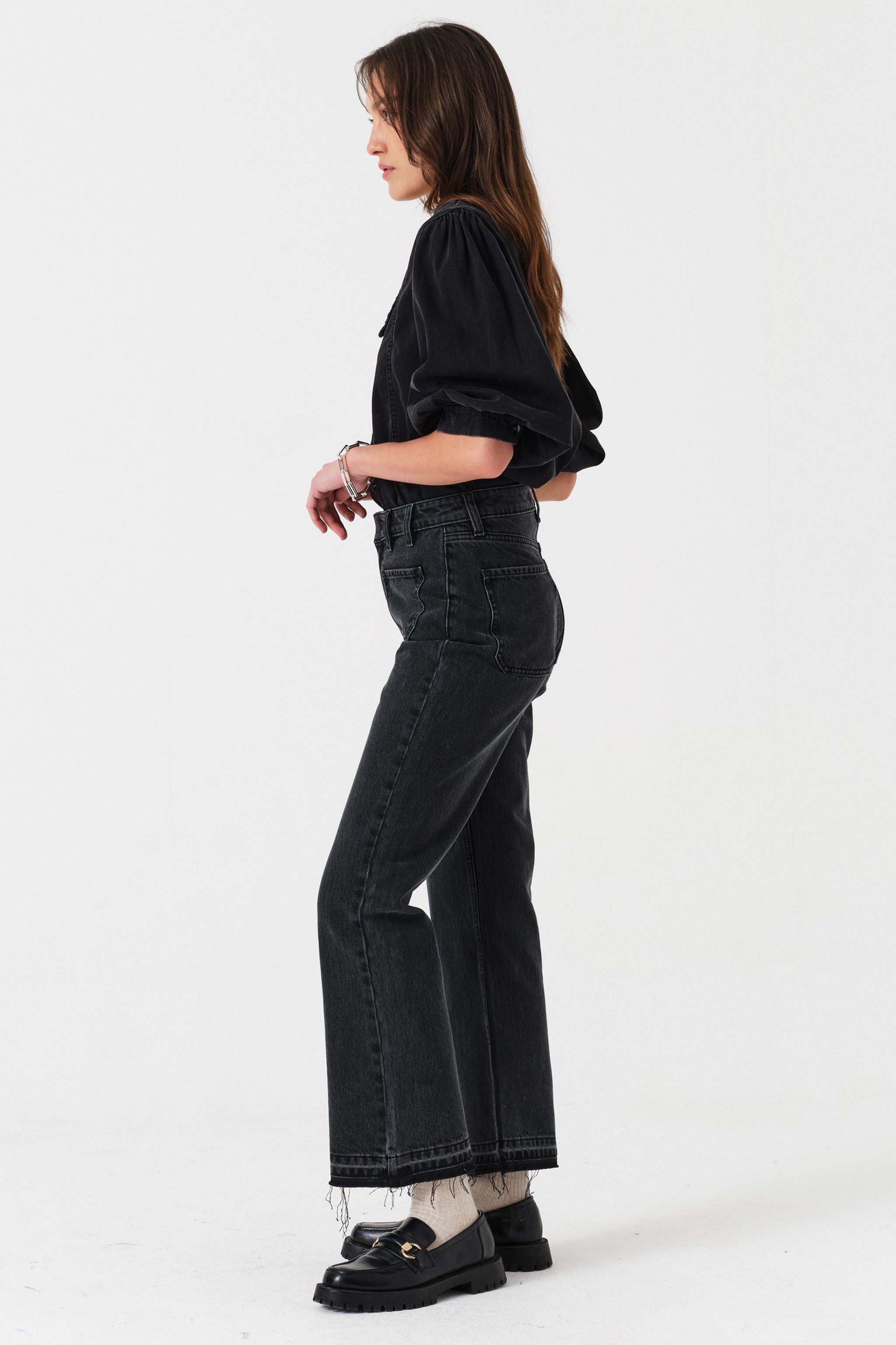 Gigi Kick Flare Jean in Raven