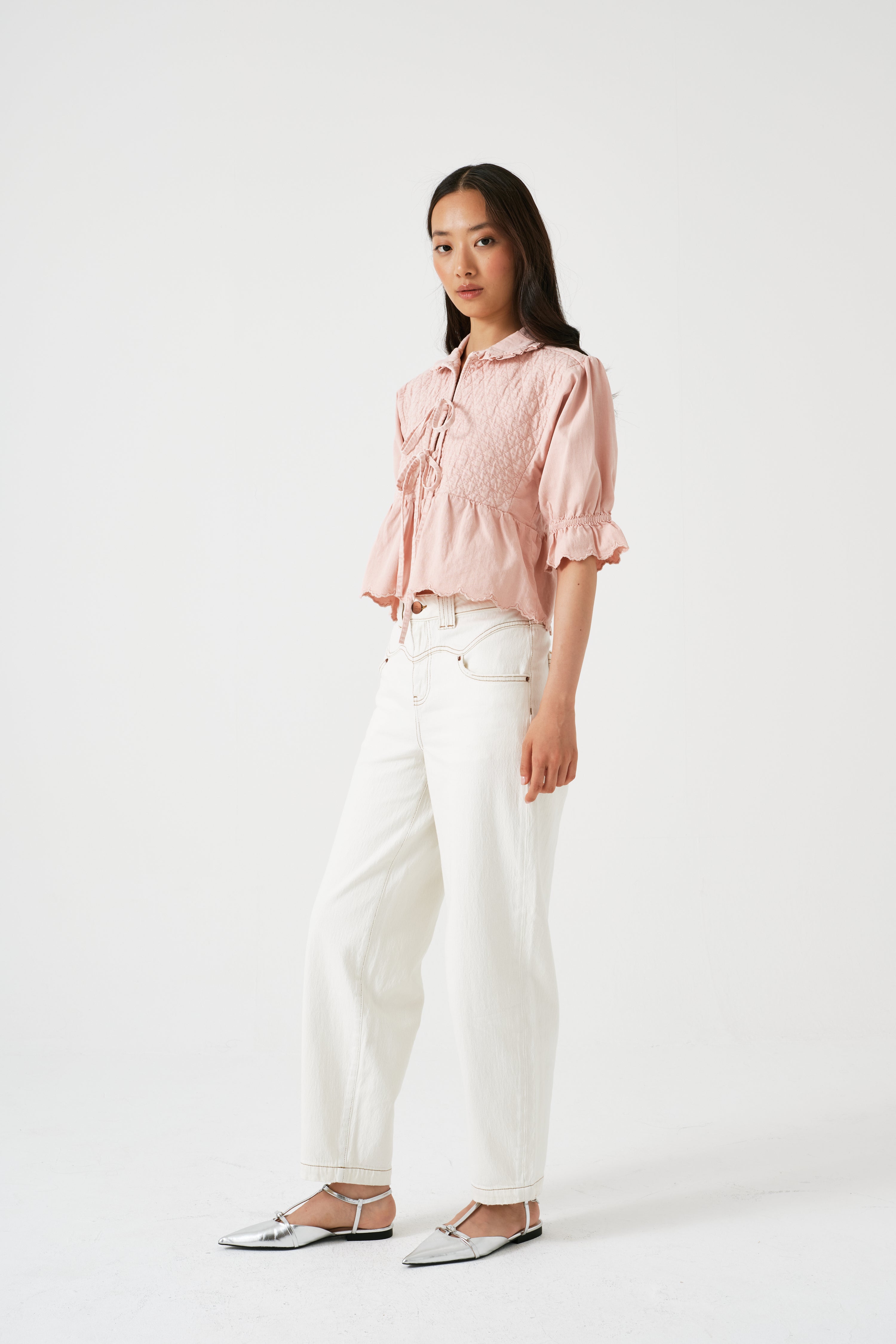 Mia Barrel Leg Jean in Ecru