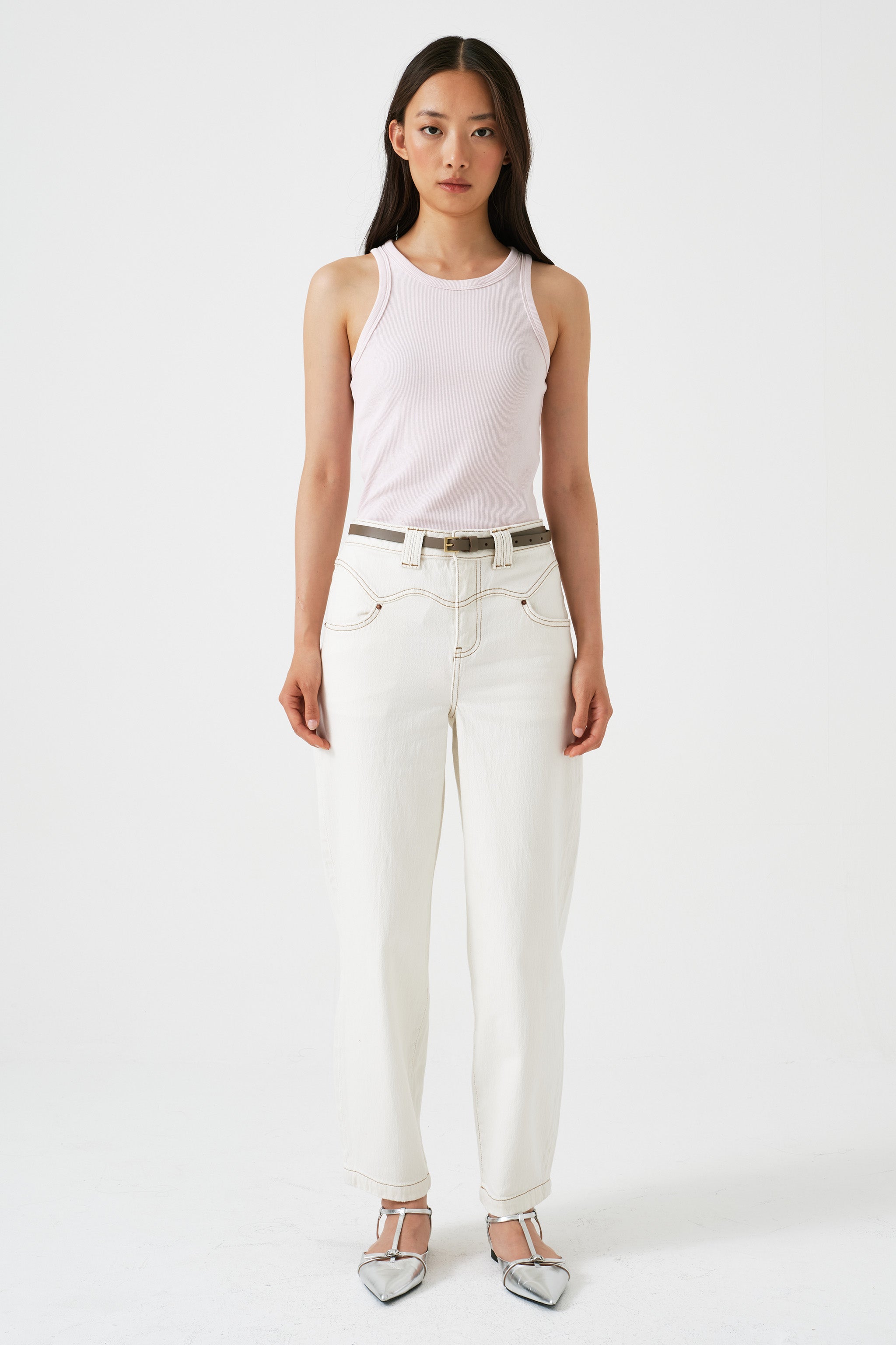Mia Barrel Leg Jean in Ecru