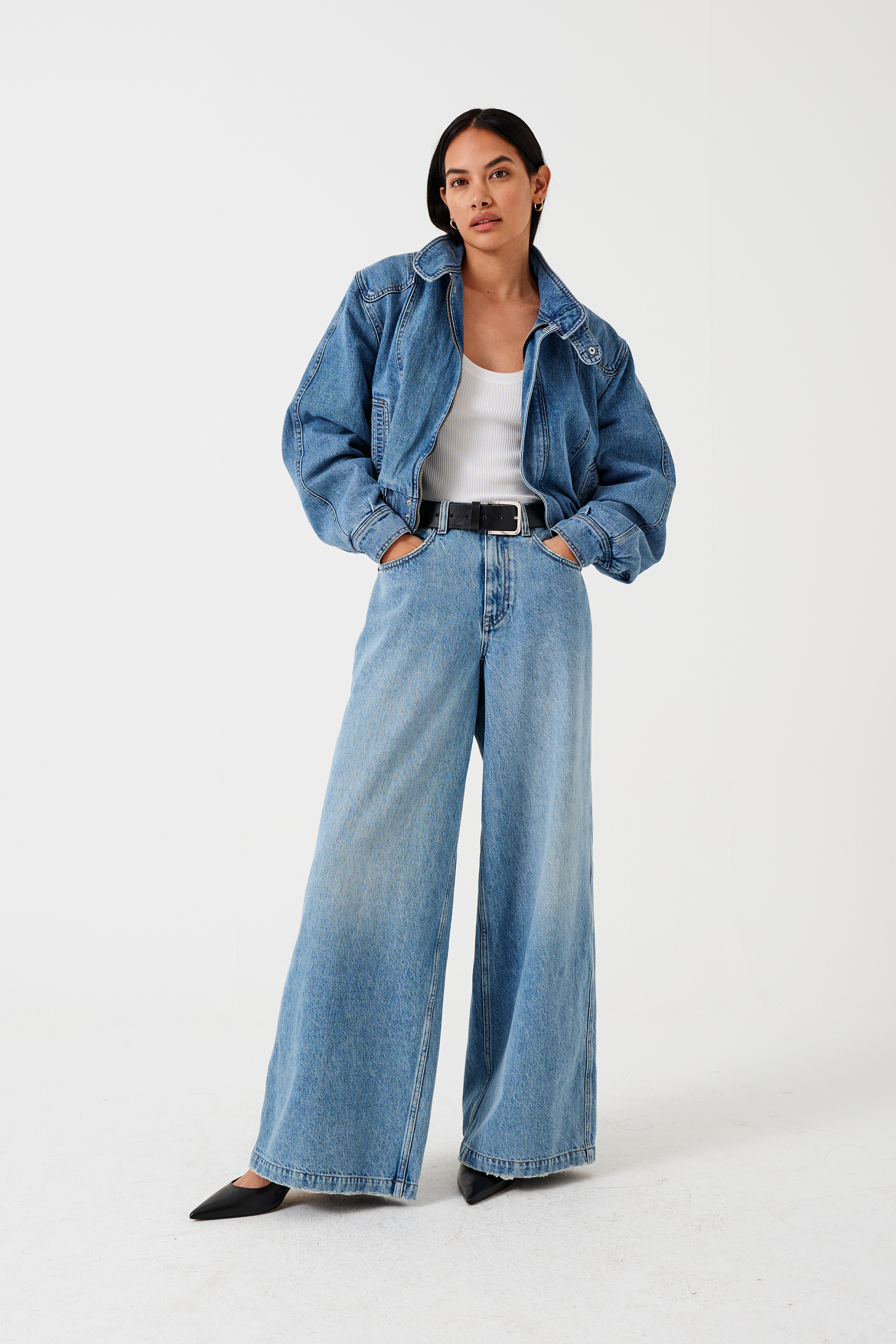 Bay Wide Leg Jean in Weekender