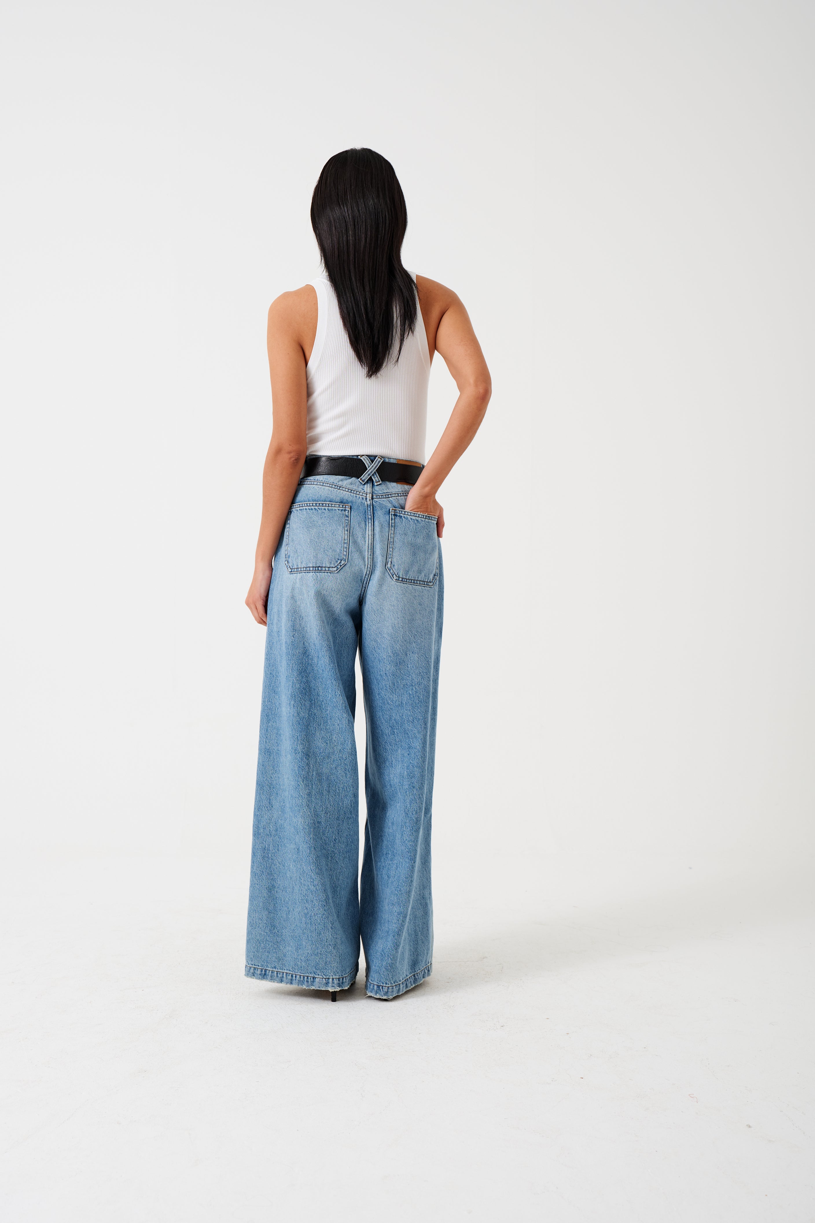 Bay Wide Leg Jean in Weekender