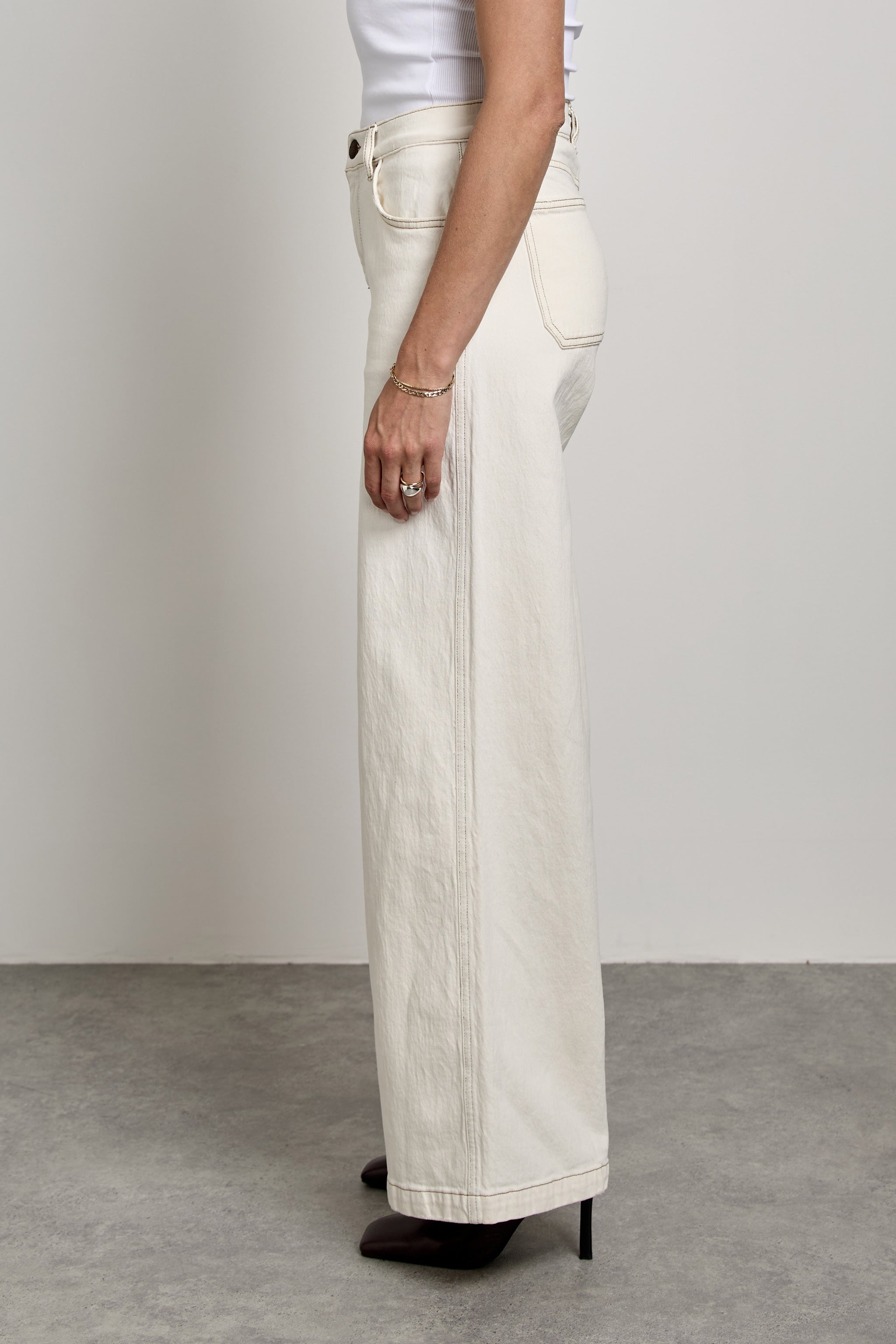 Bay Wide Leg Jean in Ecru