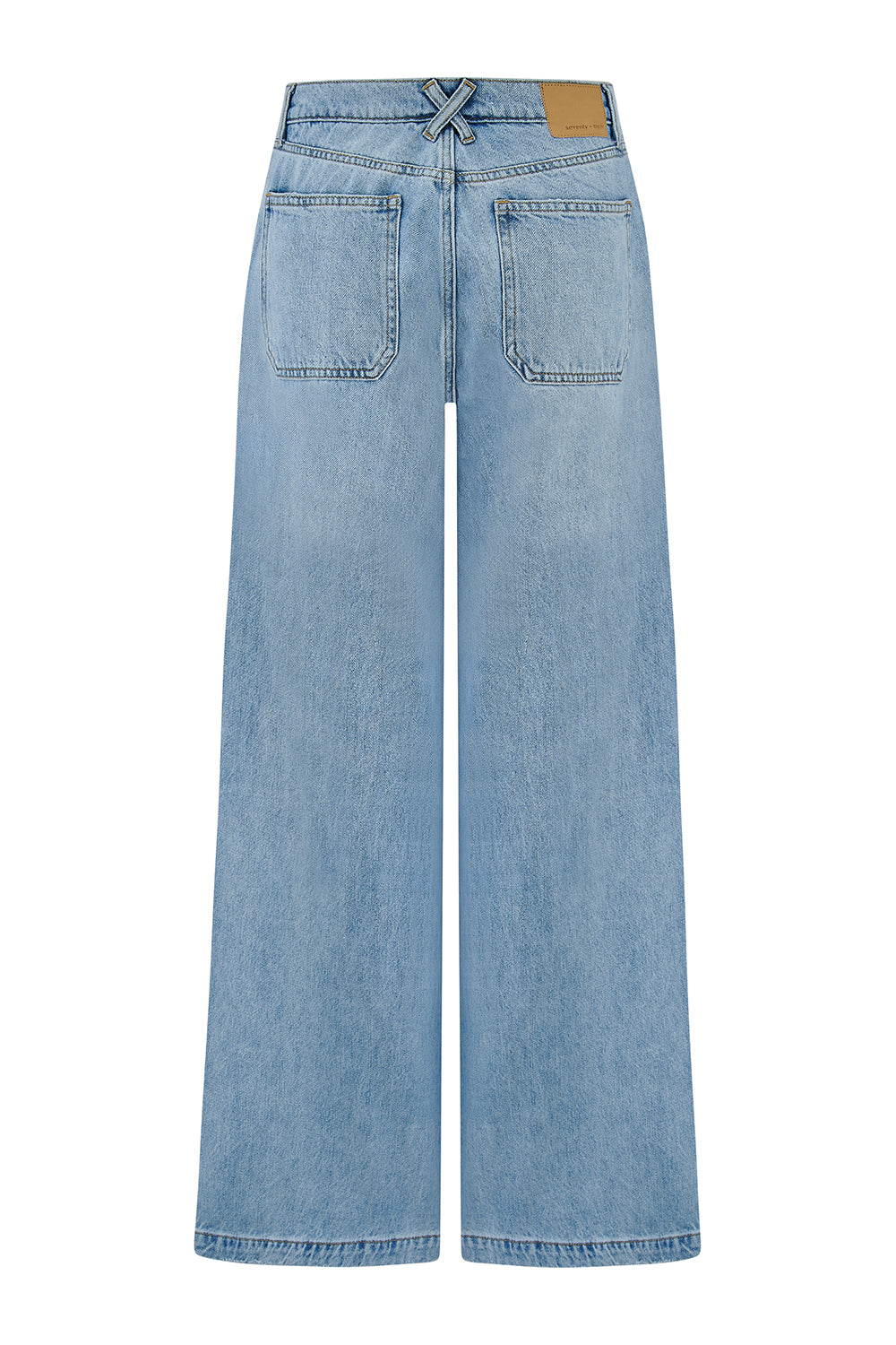 Bay Jean in Weekender