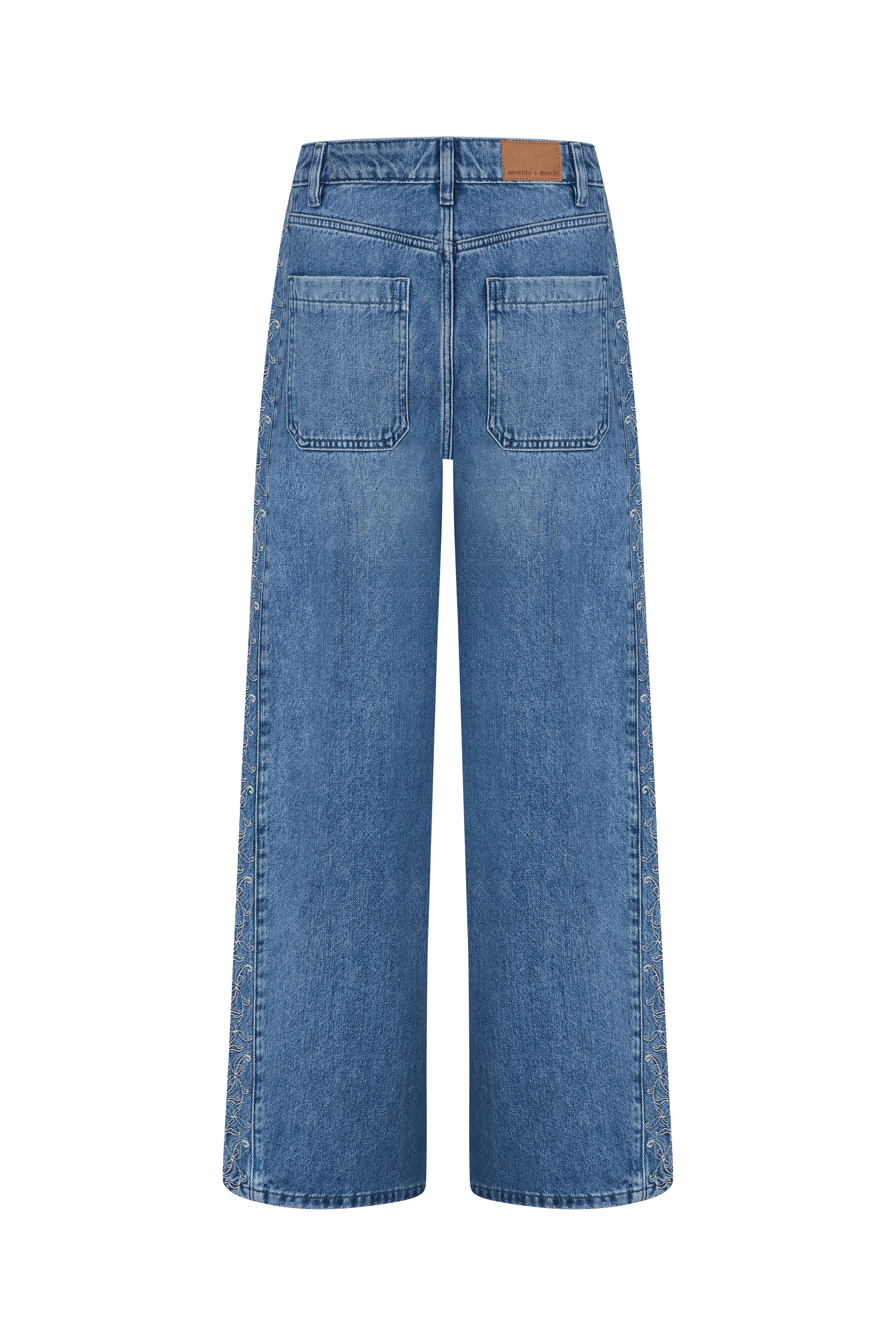 Bo Barrel Leg Embroidered Jean in Malibu