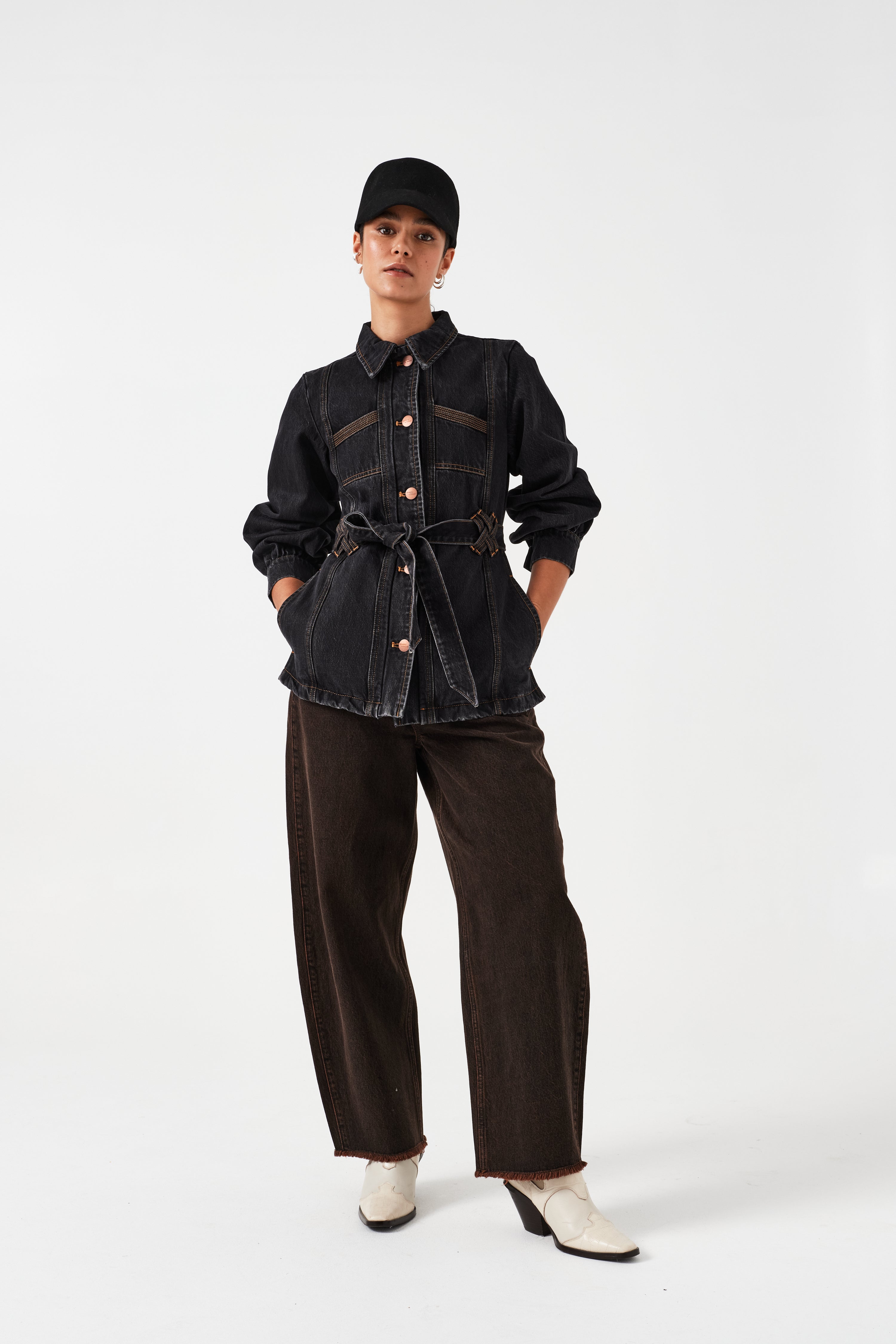 Bo Barrel Leg Jean in Cacao