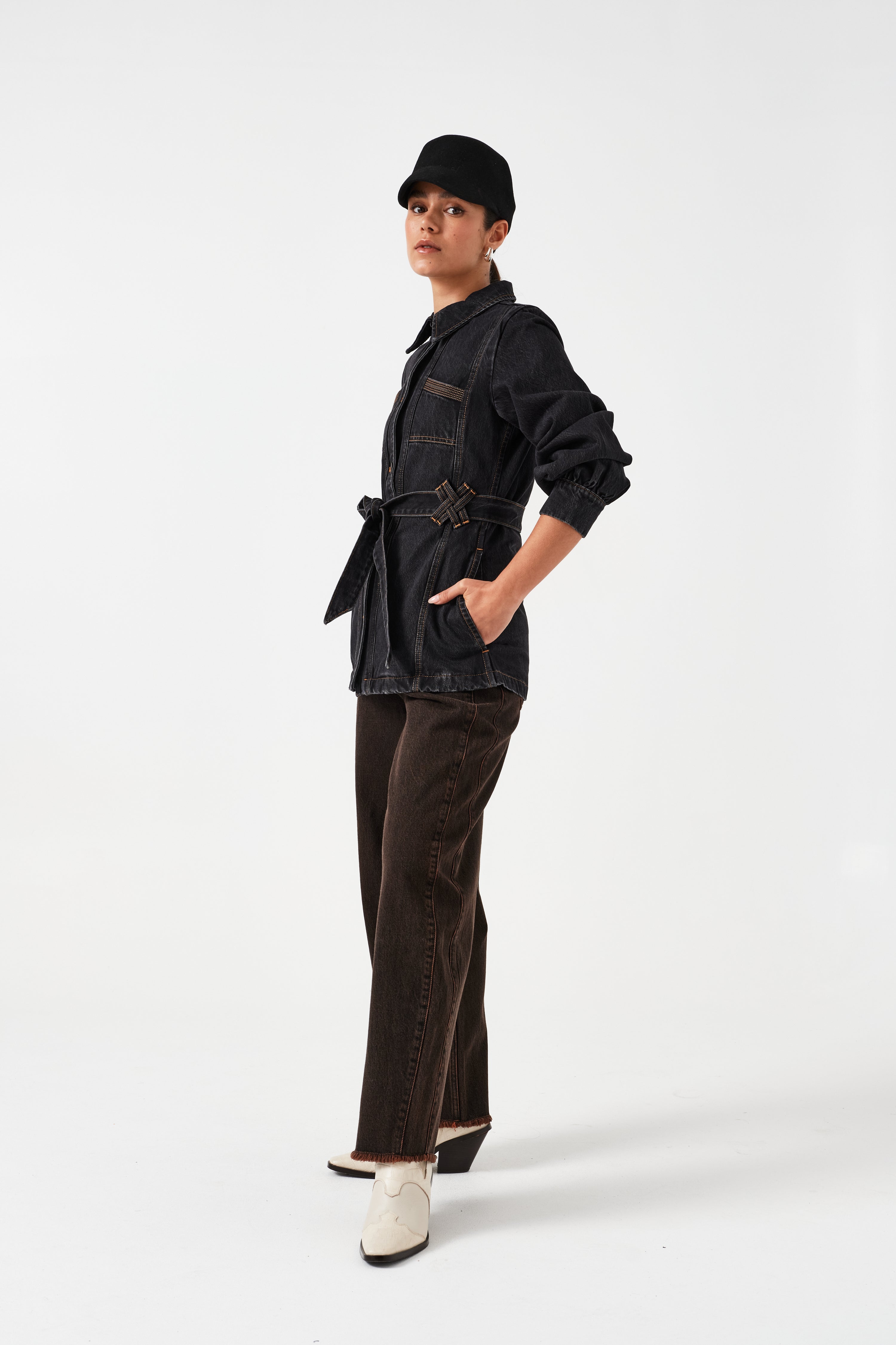 Bo Barrel Leg Jean in Cacao