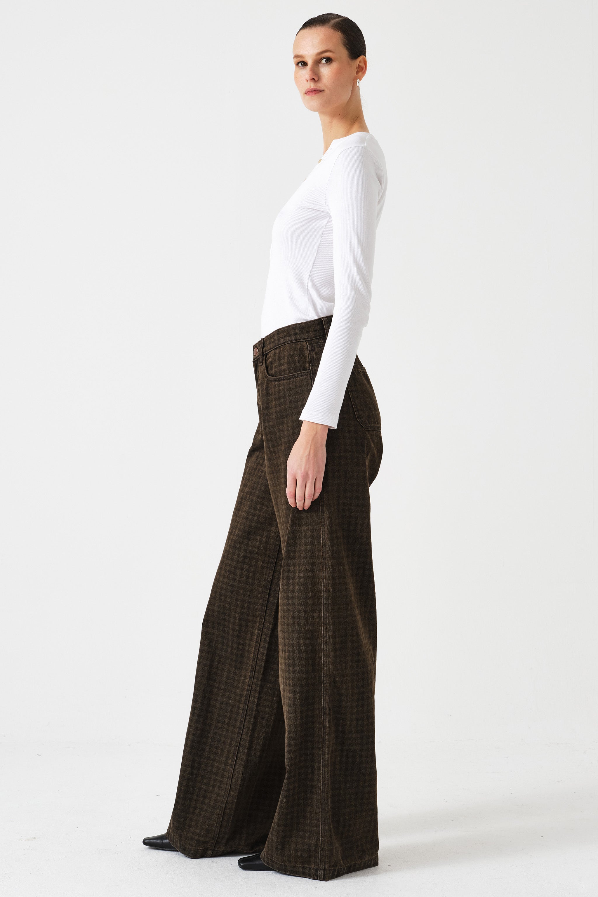 Bay Wide Leg Jean in Houndstooth Cacao