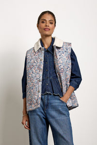 Frida Vest In Frost Suzani