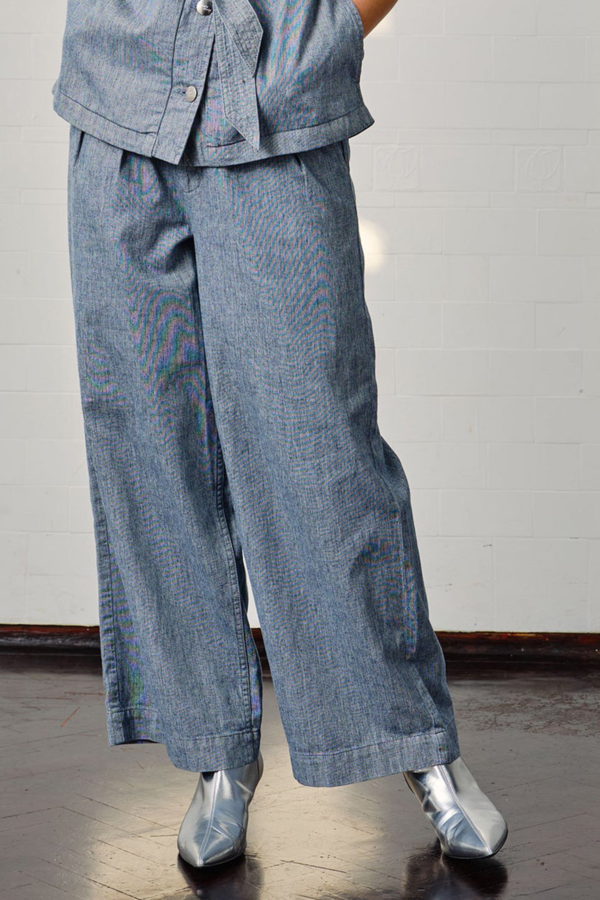 Penelope Pant in Indigo Linen