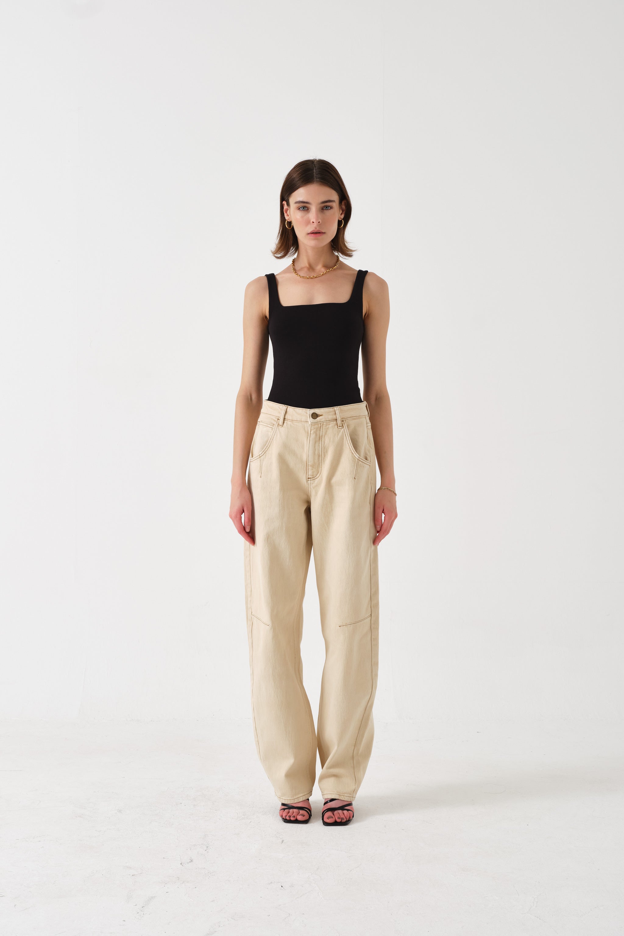 Nina Barrel Leg Jean in Vanilla