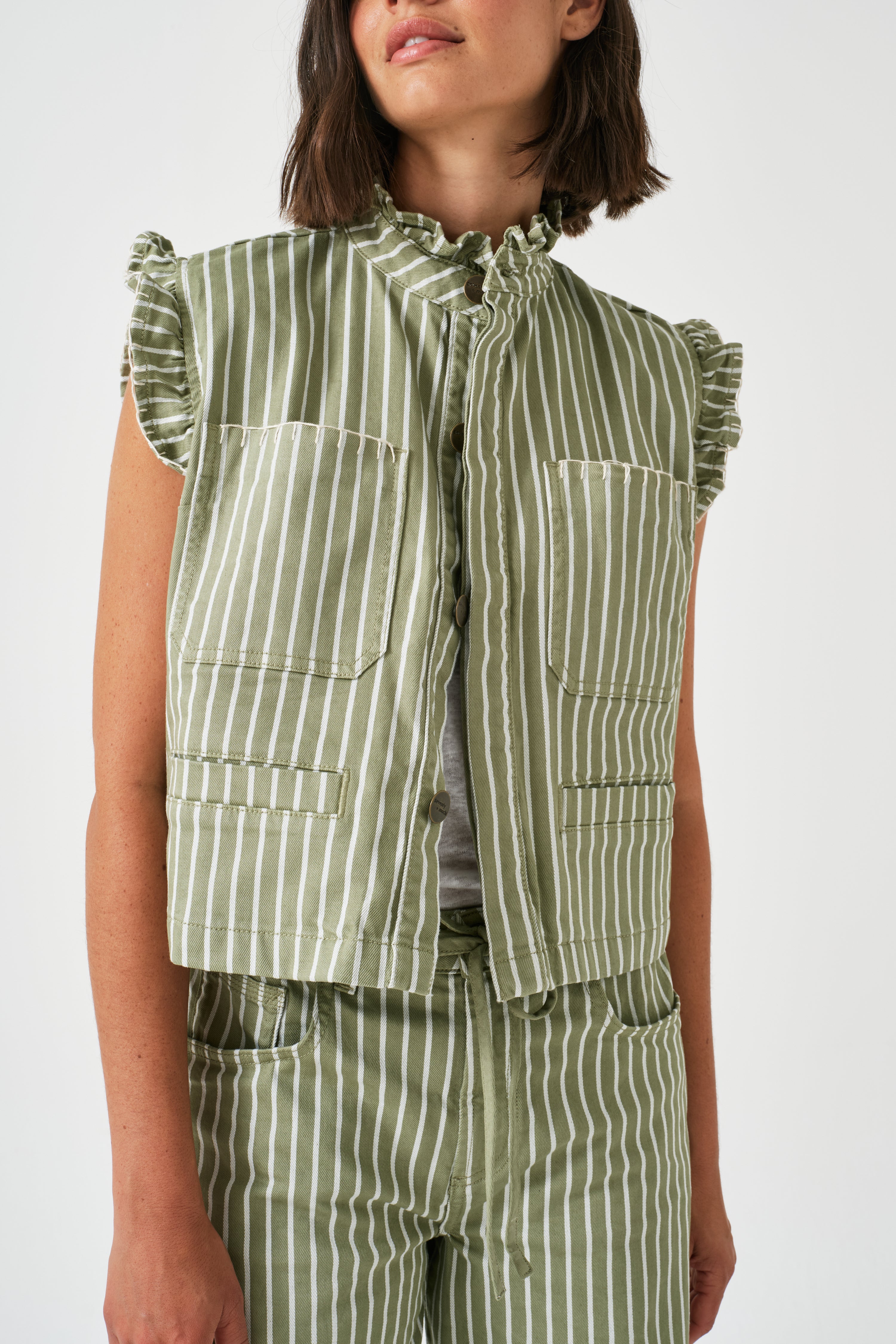 Pablo Vest in Vintage Moss Wide Stripe