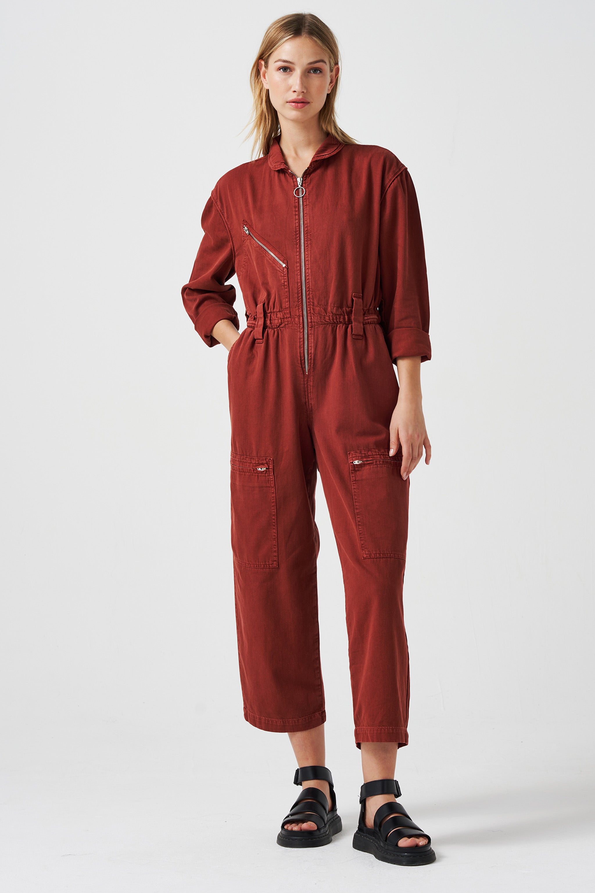 Amelia All in One in Dark Rust