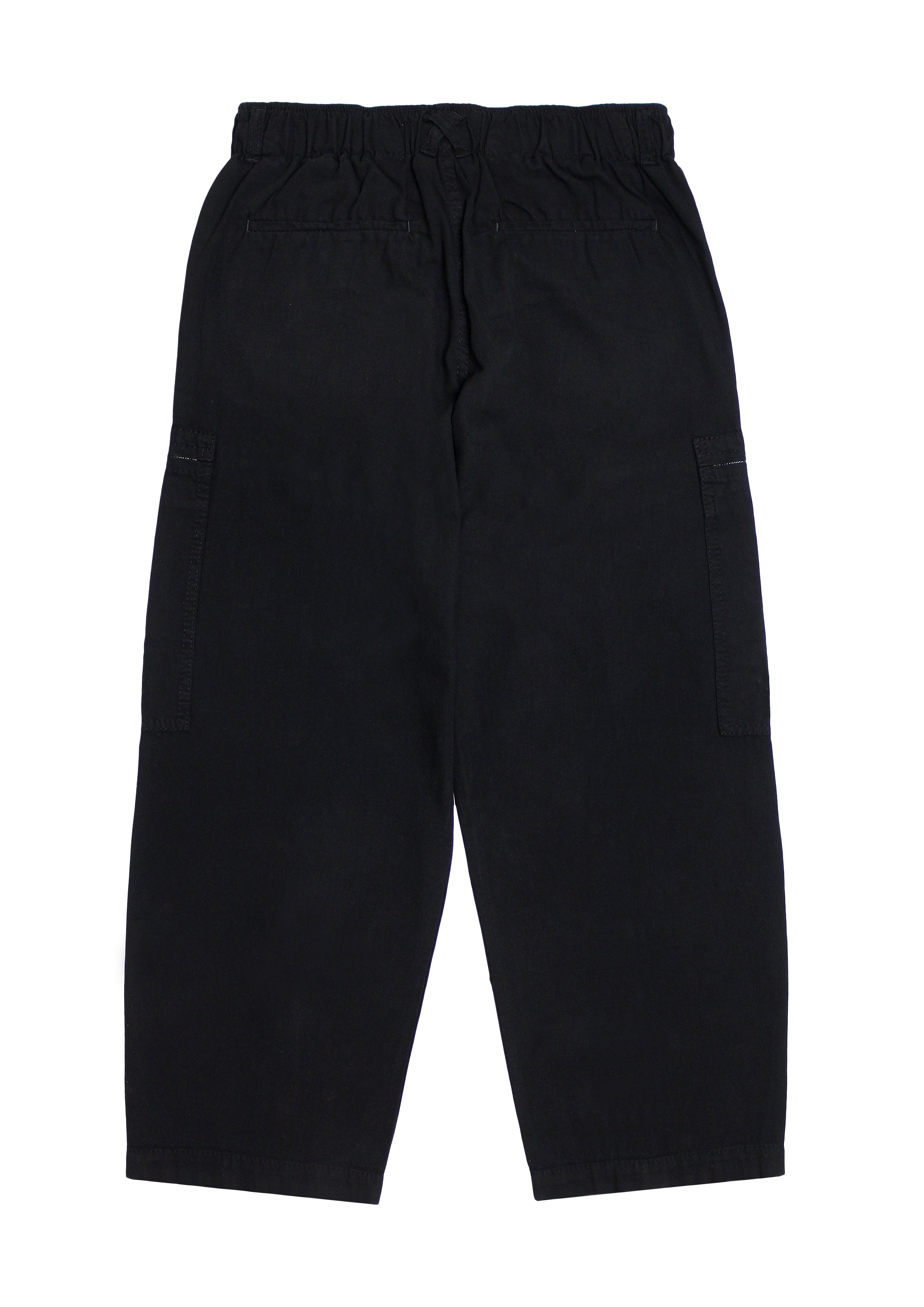 Amelia Pant in Black