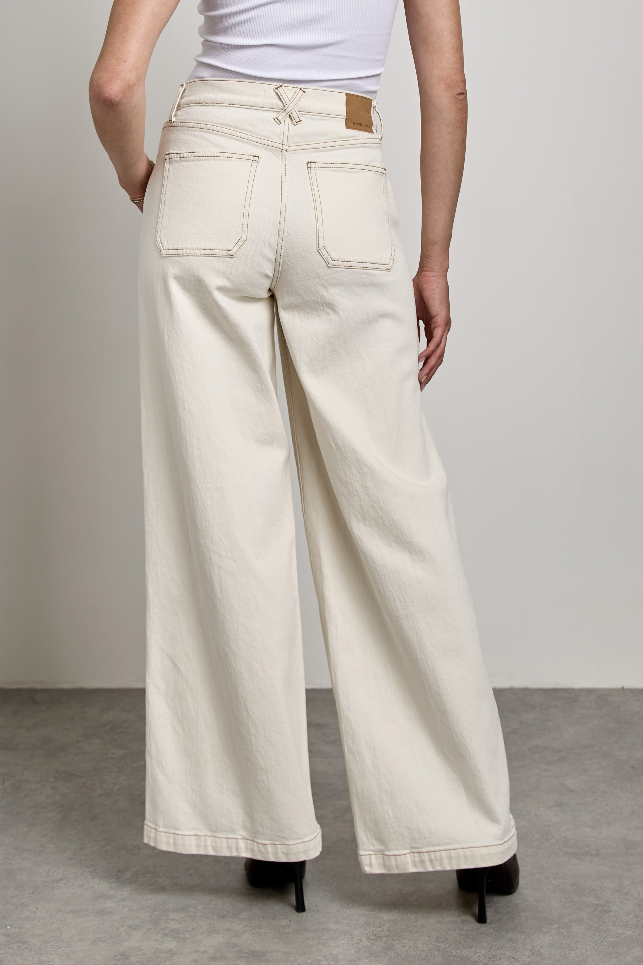 Bay Wide Leg Jean in Ecru
