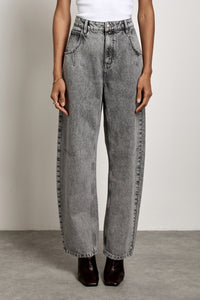 Nina Barrel Leg Jean in Silverling