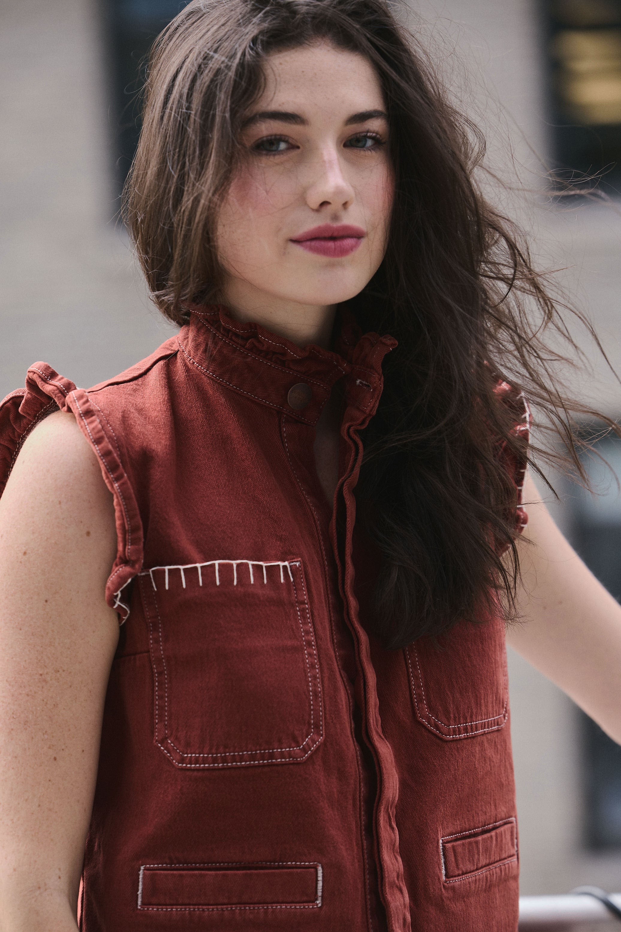 Pablo Vest in Dark Rust